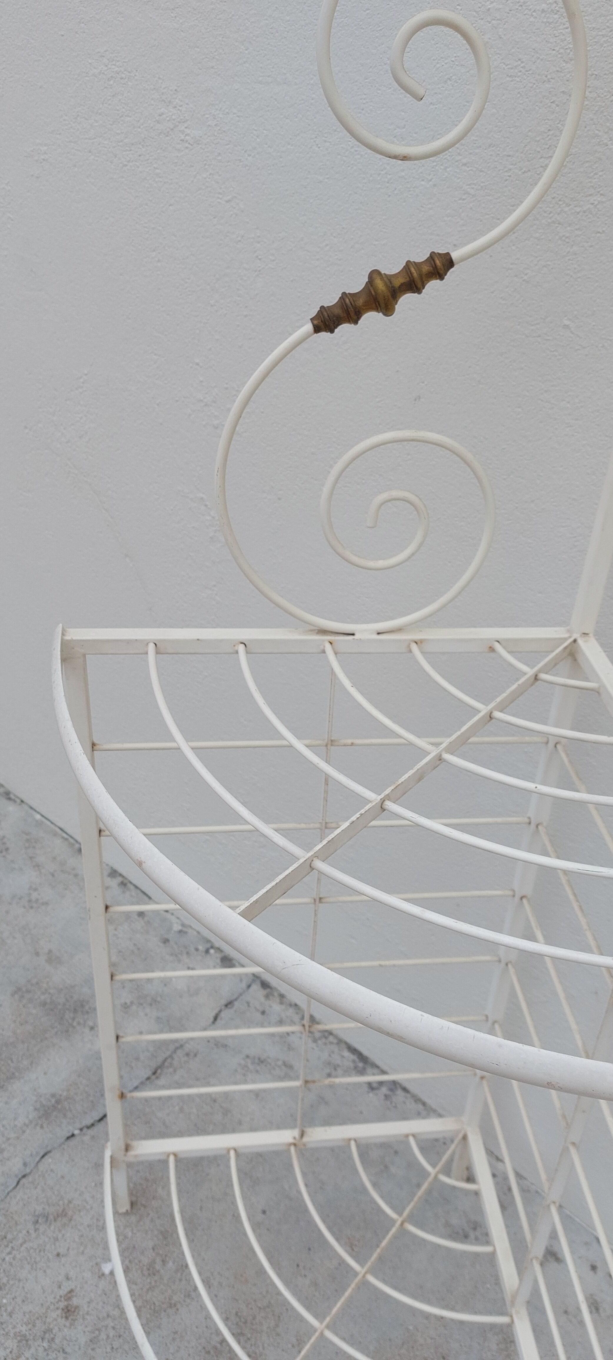 Étagère de coin de boulanger en fer