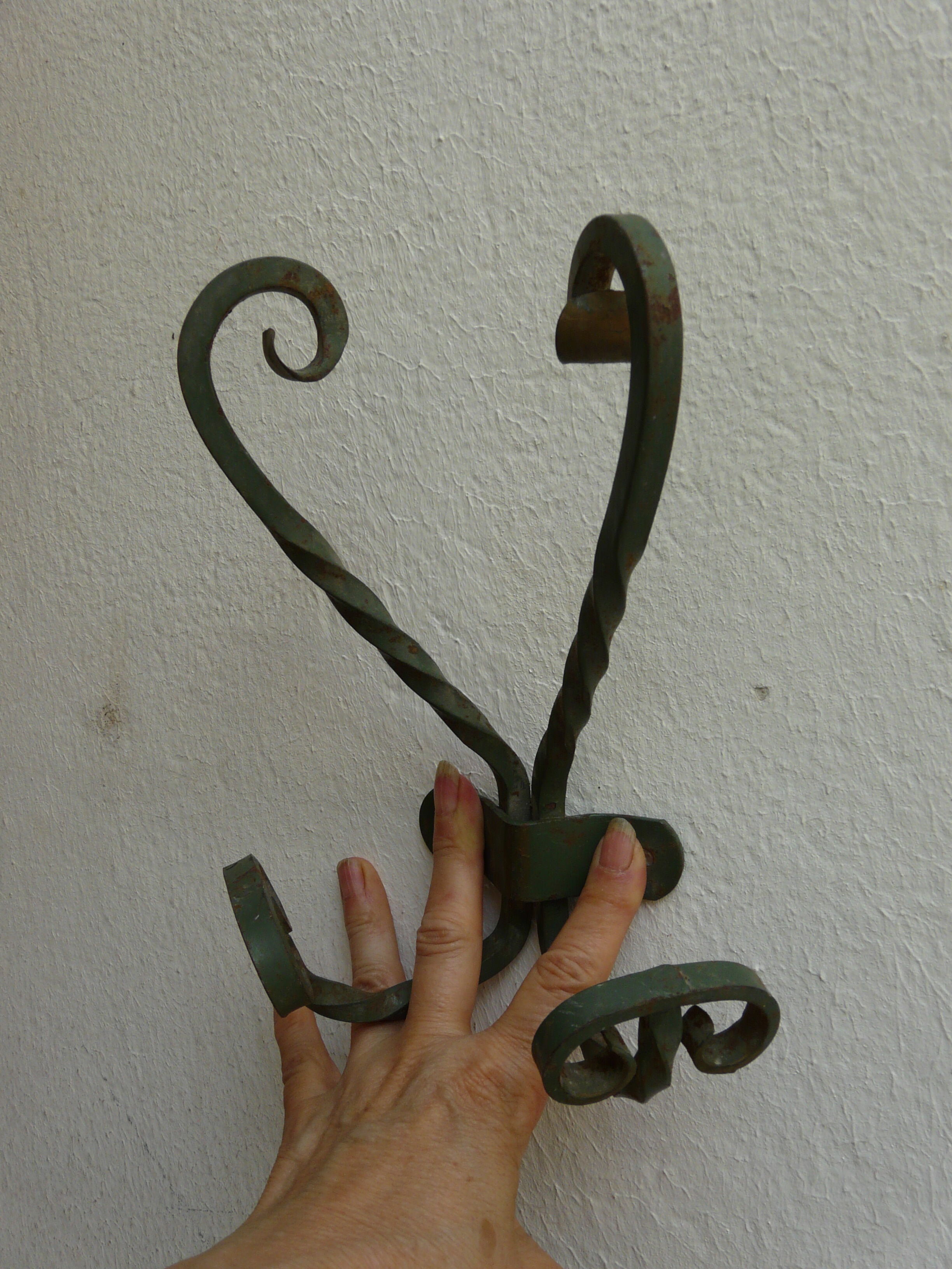 2 porte manteau mural en fer forgé à 4 patères