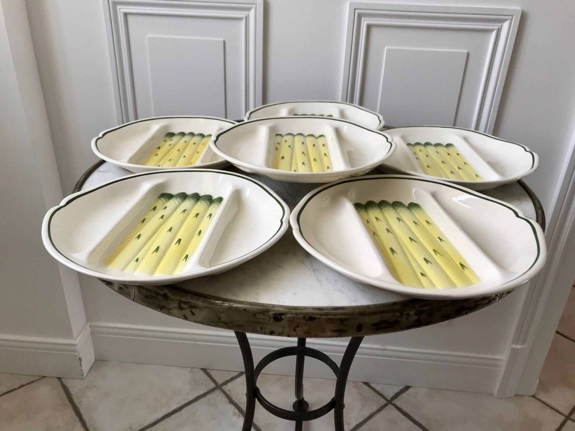 Set of 6 asparagus plates in salins slurry model Auxonne old