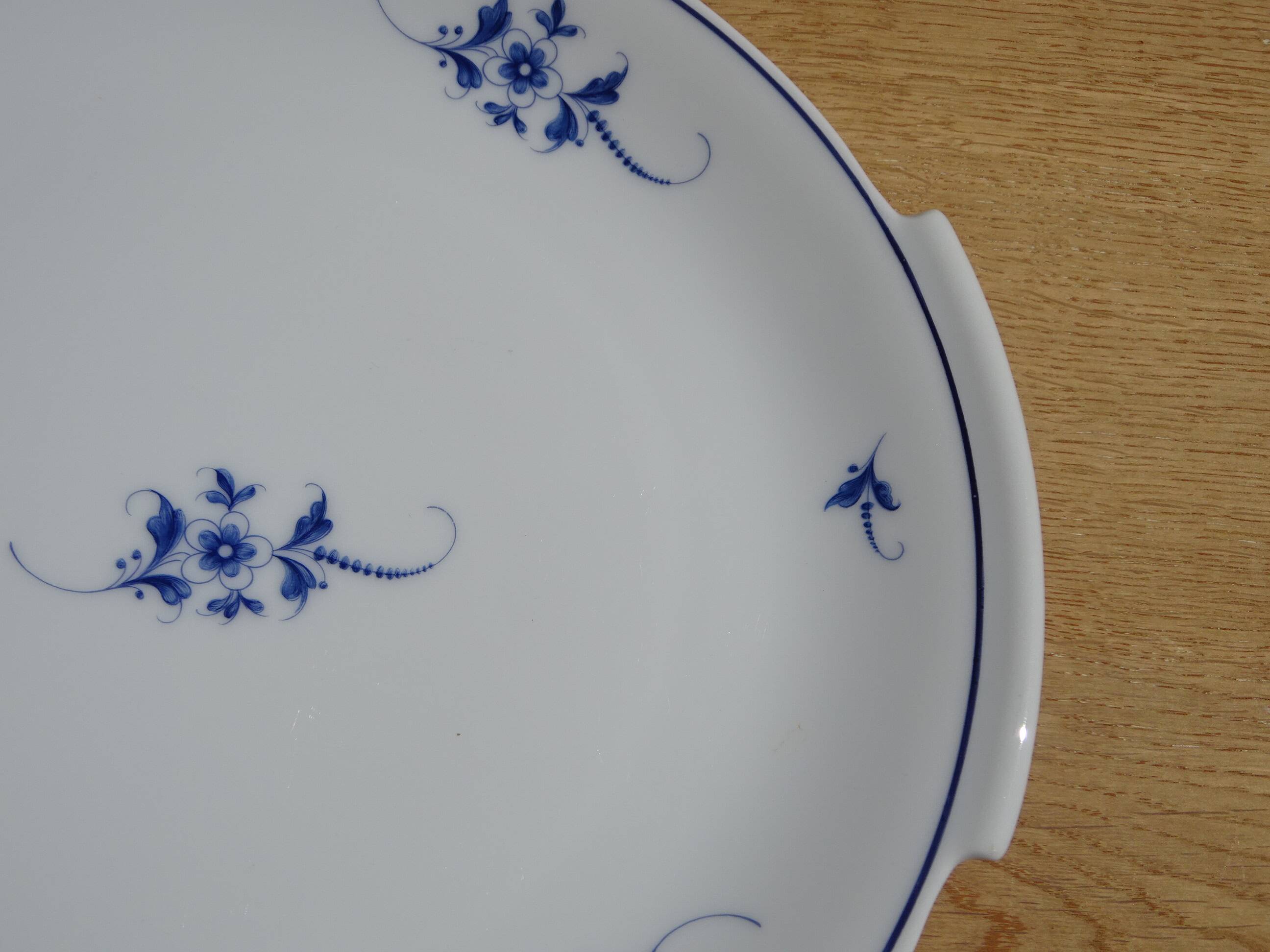 Dessert service, 13 pieces in Limoges porcelain, Bernardaud