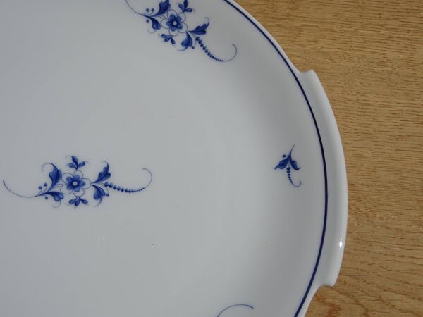 Service à dessert, 13 pièces en porcelaine de Limoges, Bernardaud