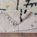 Handmade wool Berber rug 172 X 110 CM