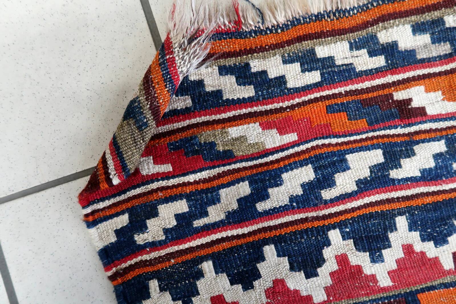 Handmade antique Persian Ardabil kilim rug 137 x 198 cm, 1930s