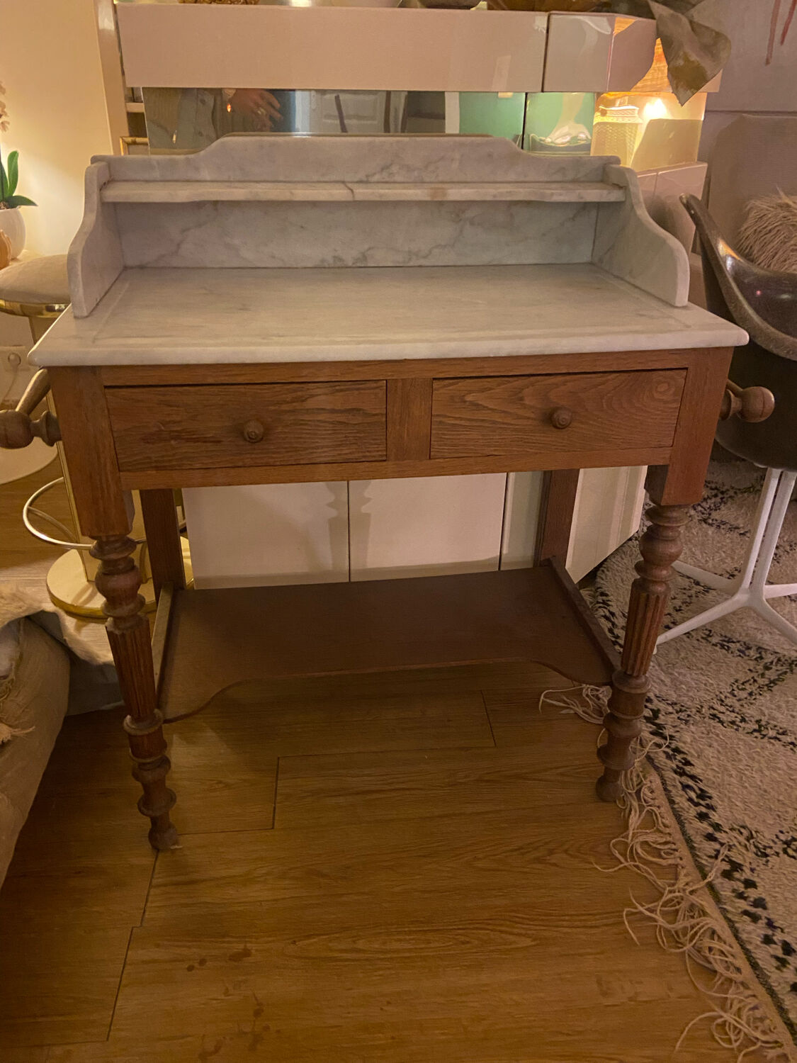 Bathroom cabinet in oak and antique marble