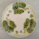 Assiette Ancienne en Barbotine Décor Floral et Feuillage Vert