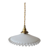 Suspension en opaline dentelée