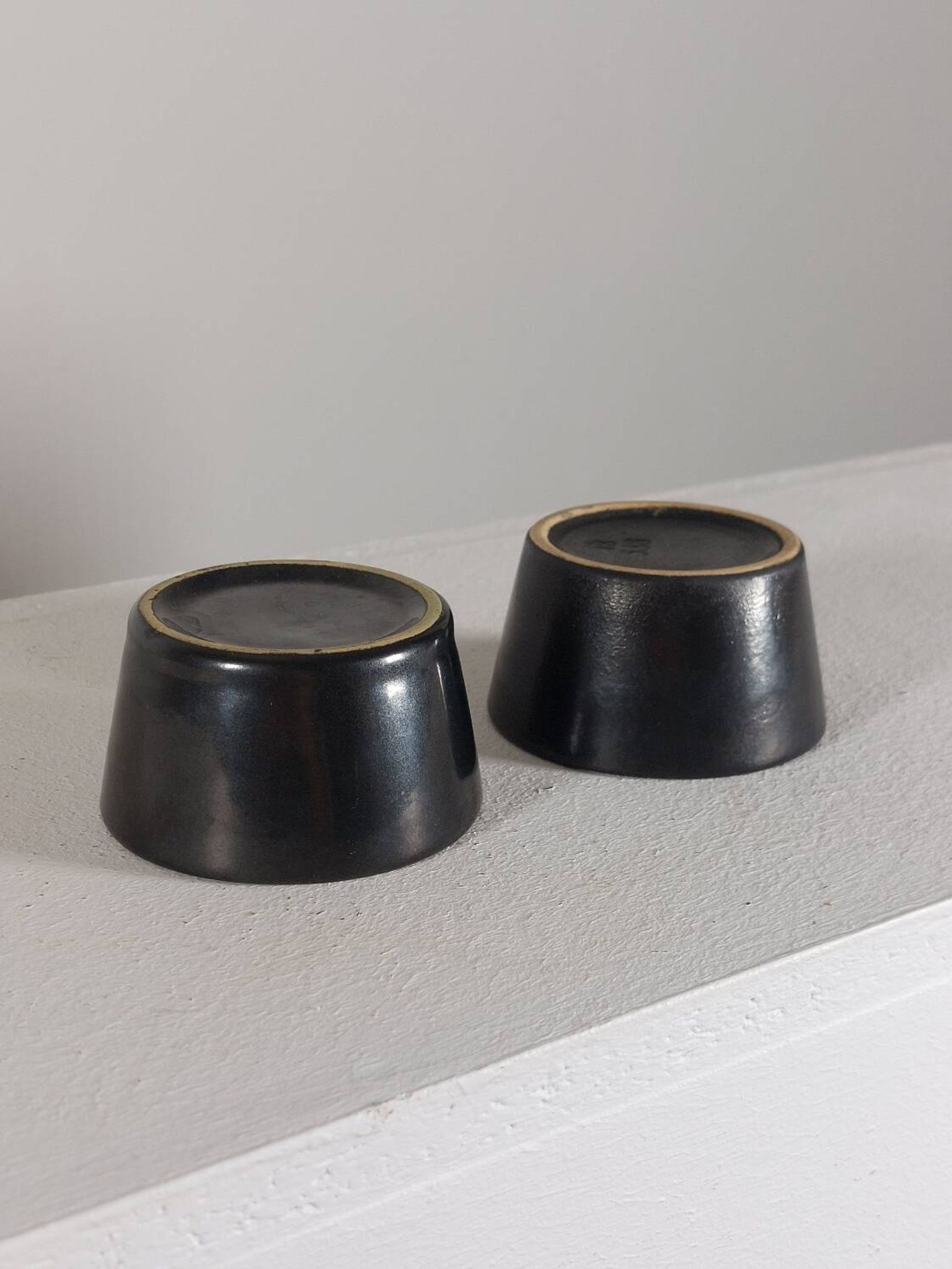 Pair of vintage Oxid glaze cups by Hedwig Bollhagen