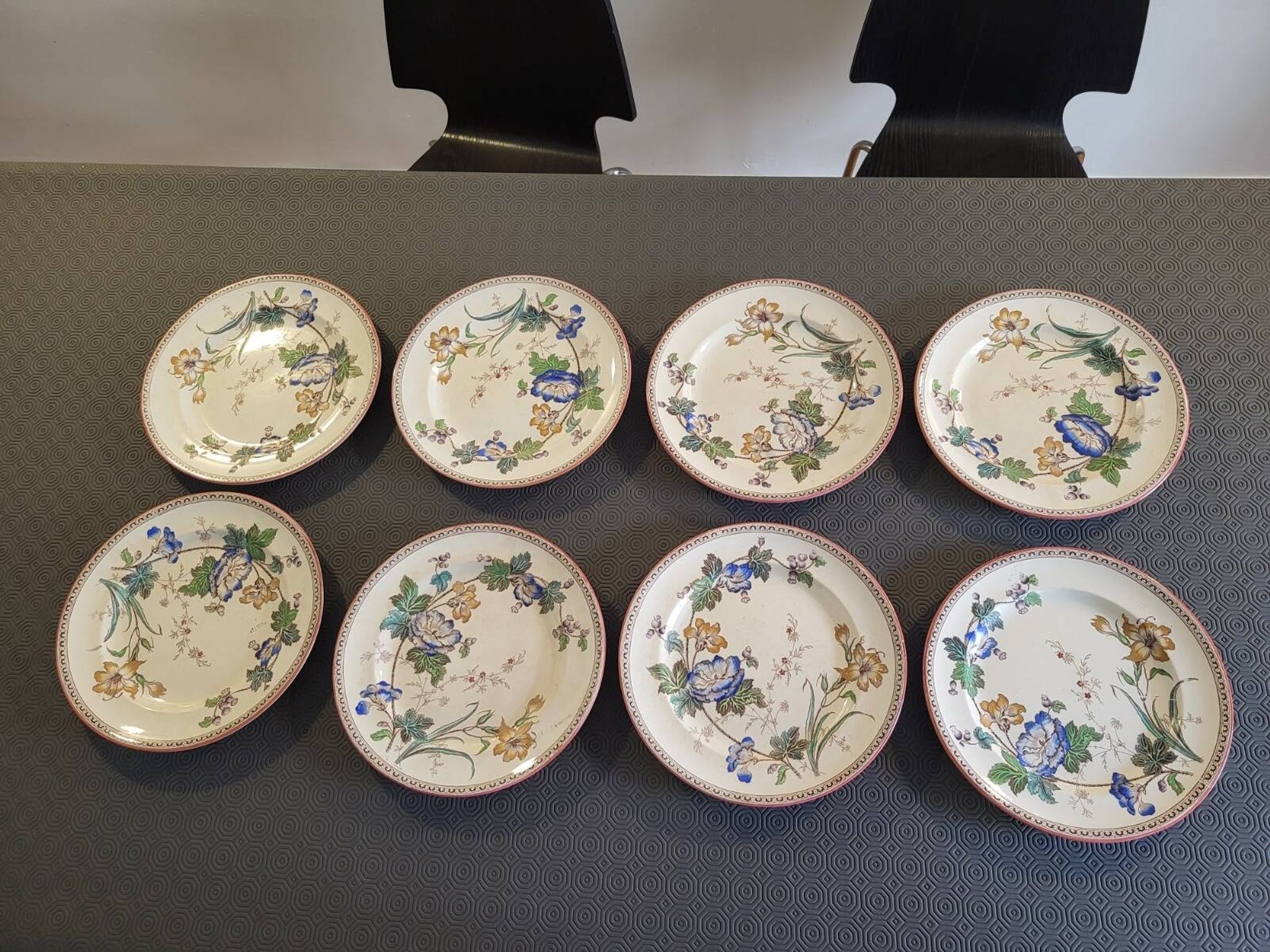 Victorian plate set by Brownfield & Sons model "Texas" England 1880