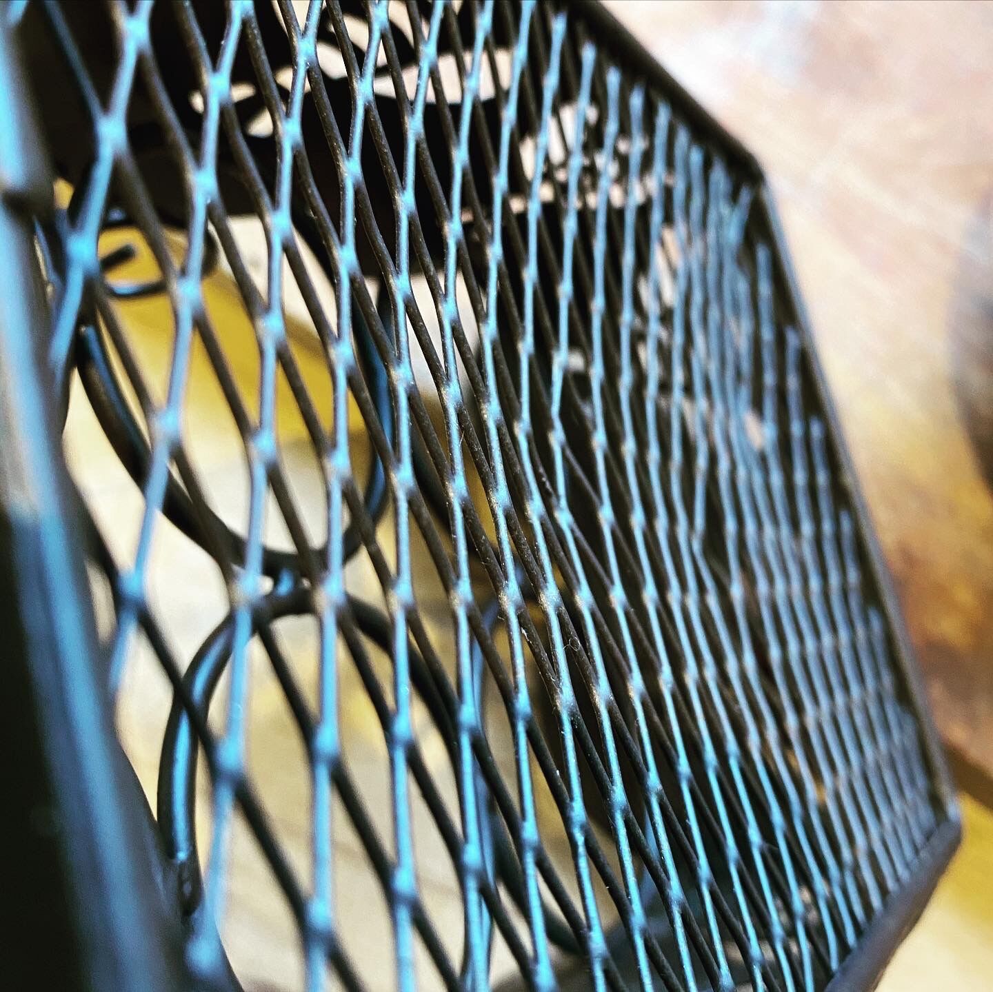 Metal egg basket