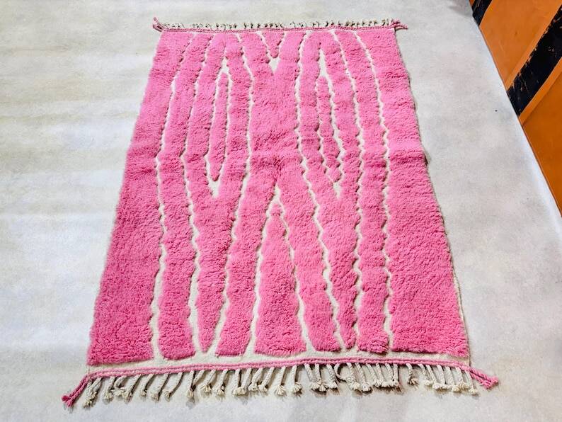 200cm x 100cm traditional multicoloured rug