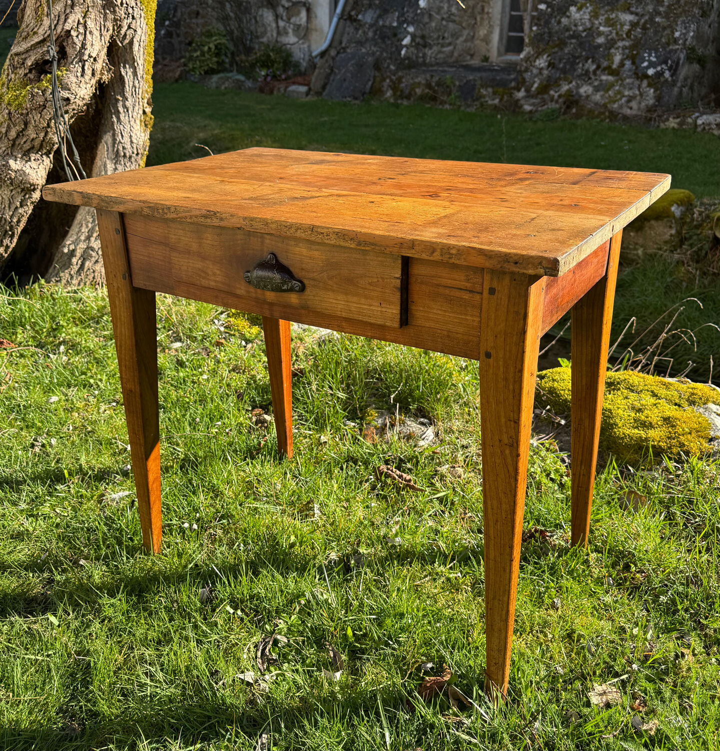 Table de ferme ancienne Auvergne XX siècle