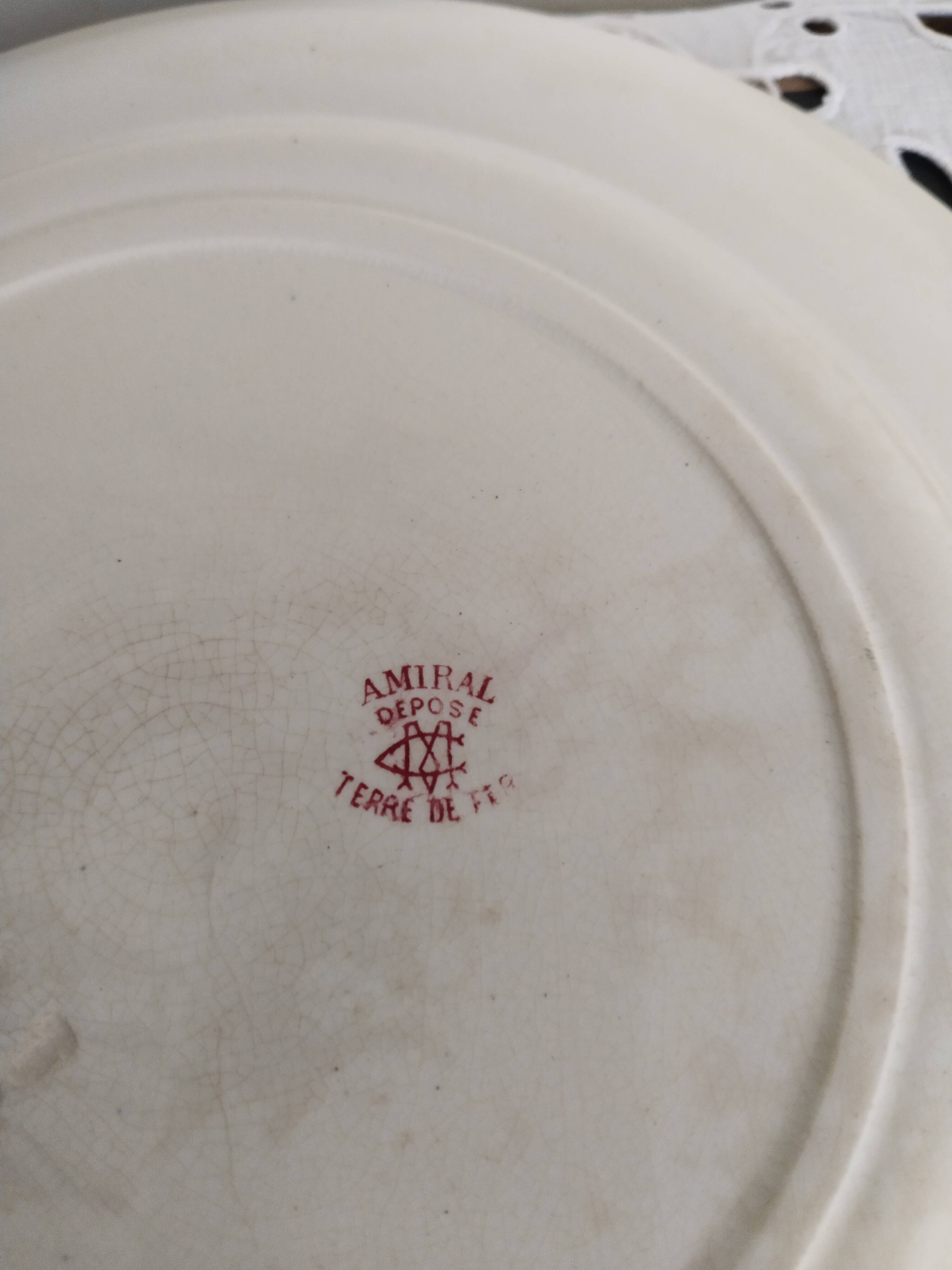 Set of 6 dinner plates in Terre de fer earthenware, red color