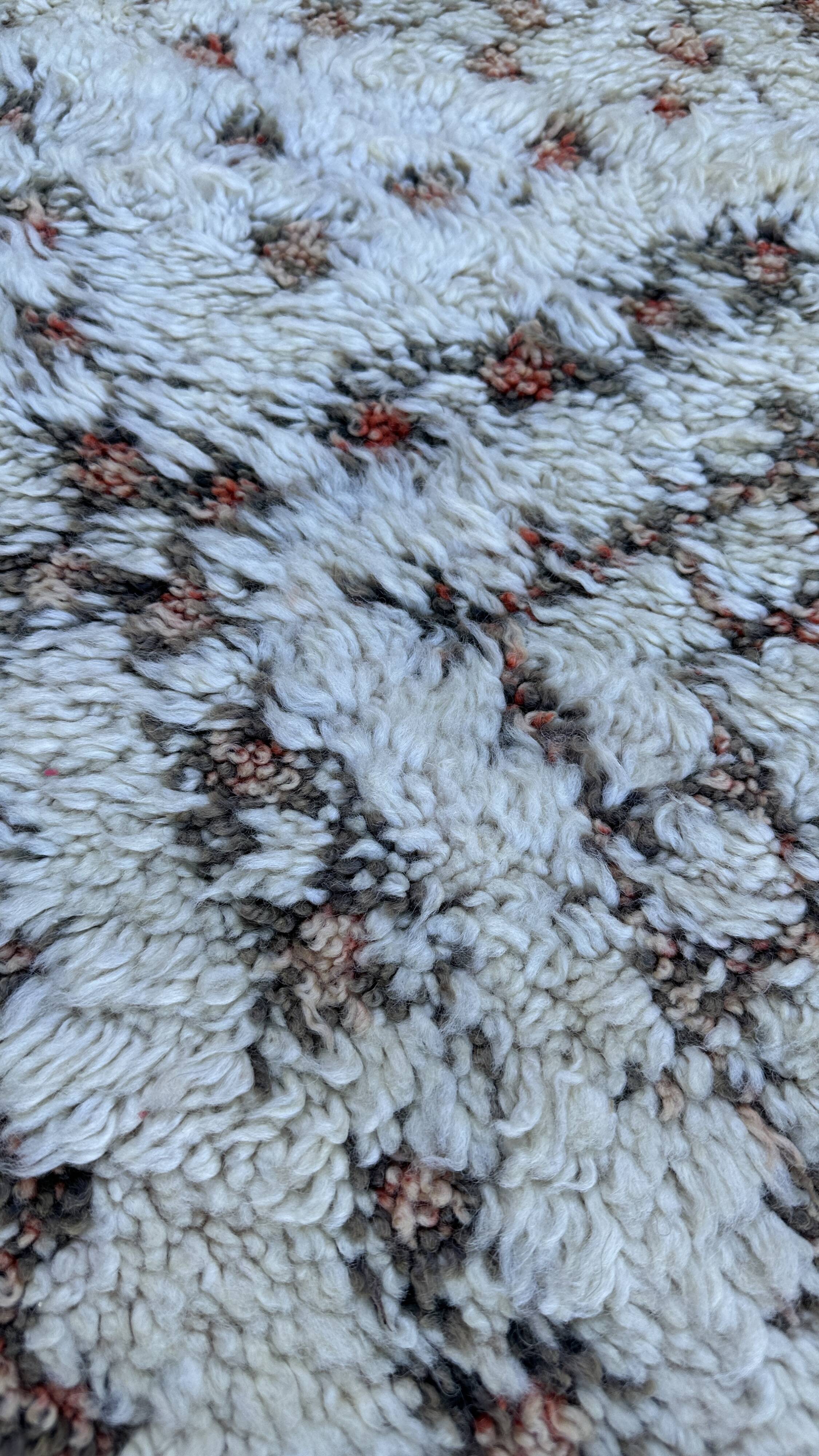 White Marmoucha Moroccan rug - 188 x 336 cm