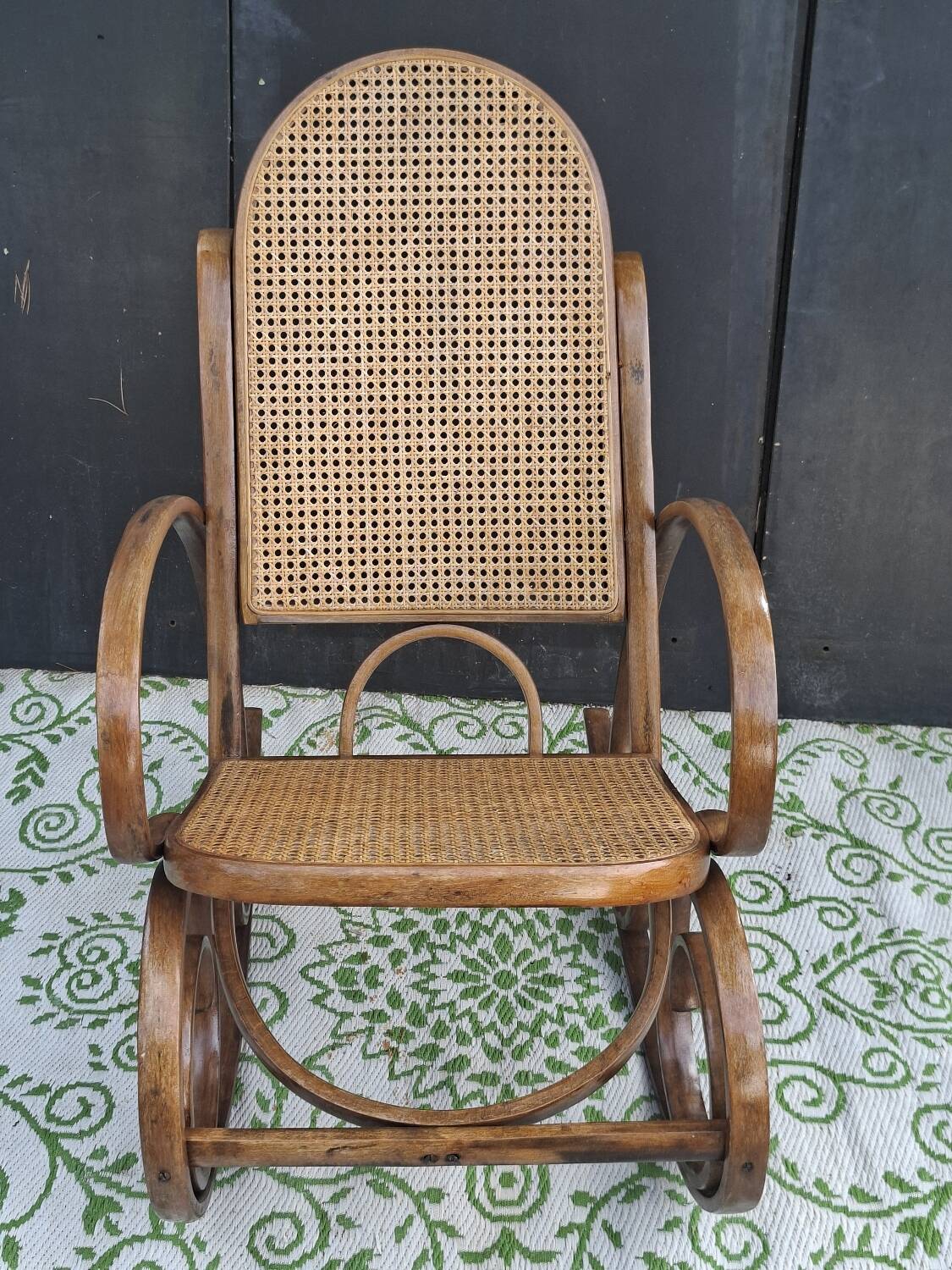Rocking chair