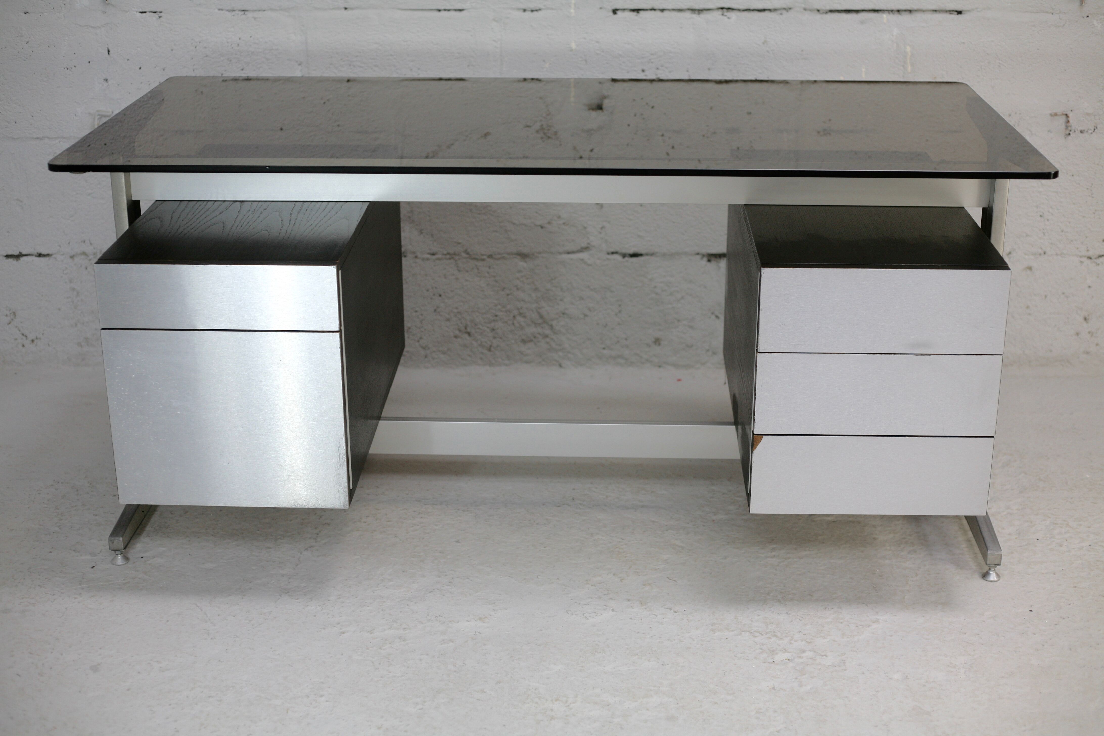 Desk double boxes, Etienne Fermigier, edited by JFR 1970