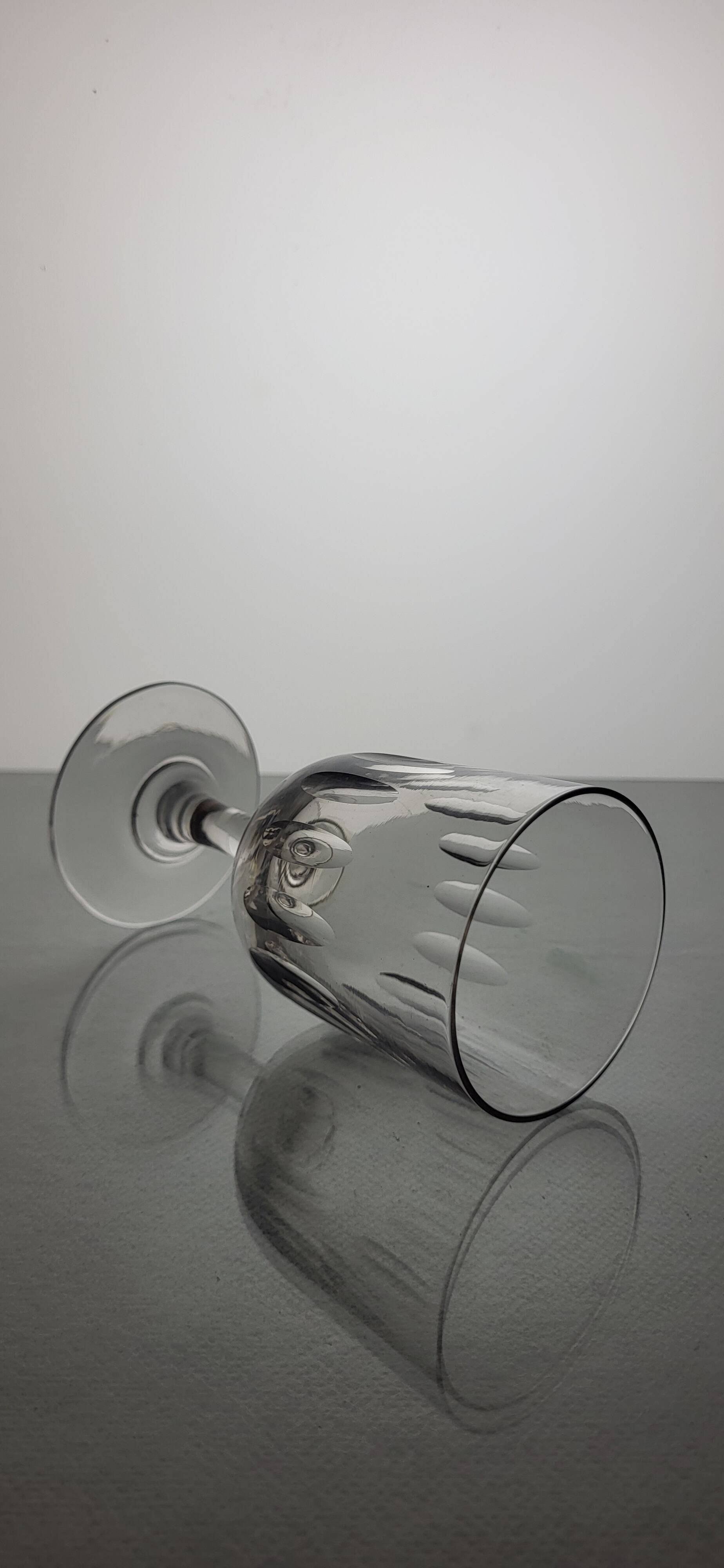 7 Art Deco wine glasses from the 1930s