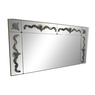 Panoramic mirror with etched parcloses in Art Deco style.