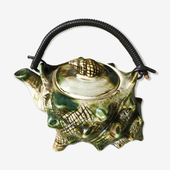 Vintage teapot seashell in dabbling 50-60 years