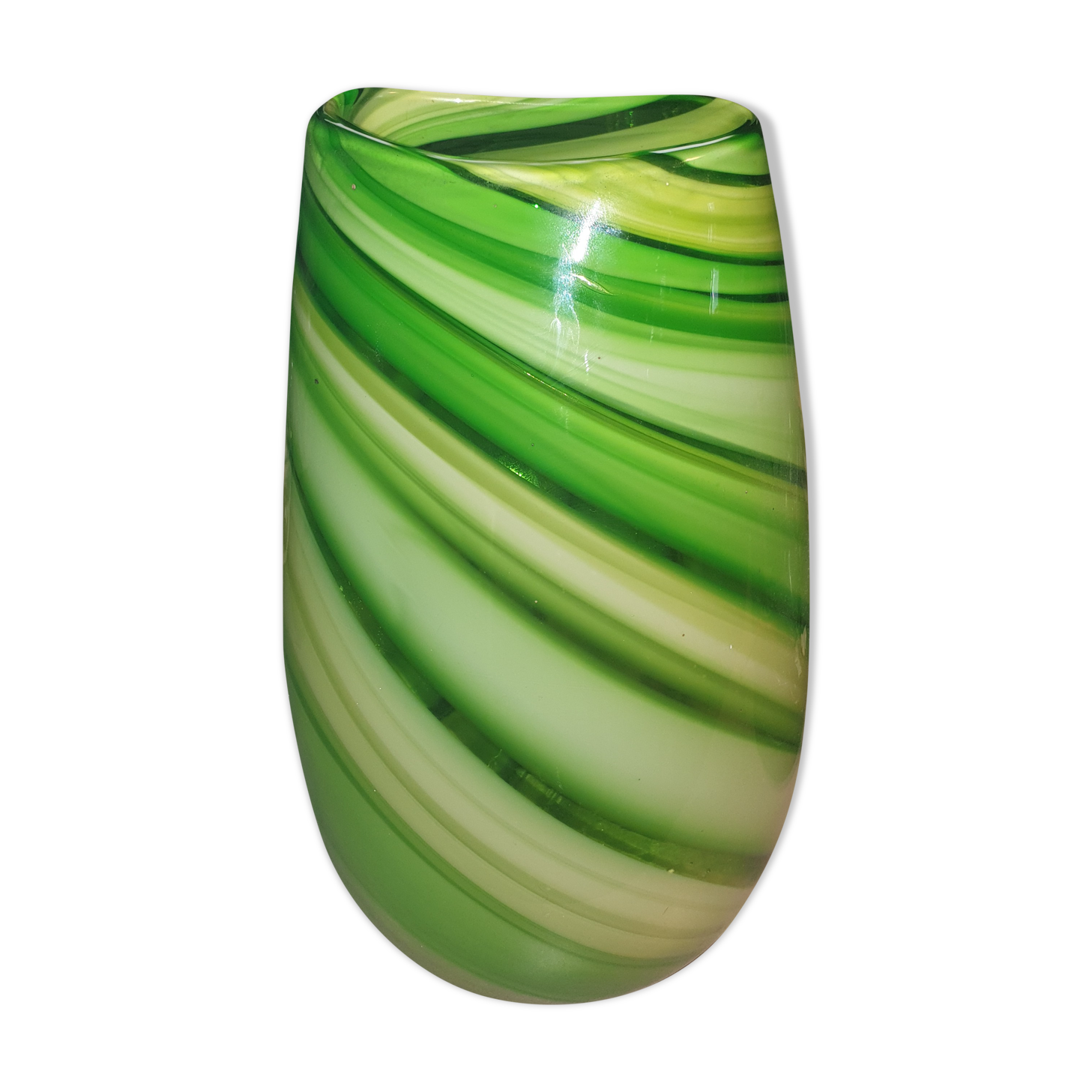 Berlingot colored glass vase