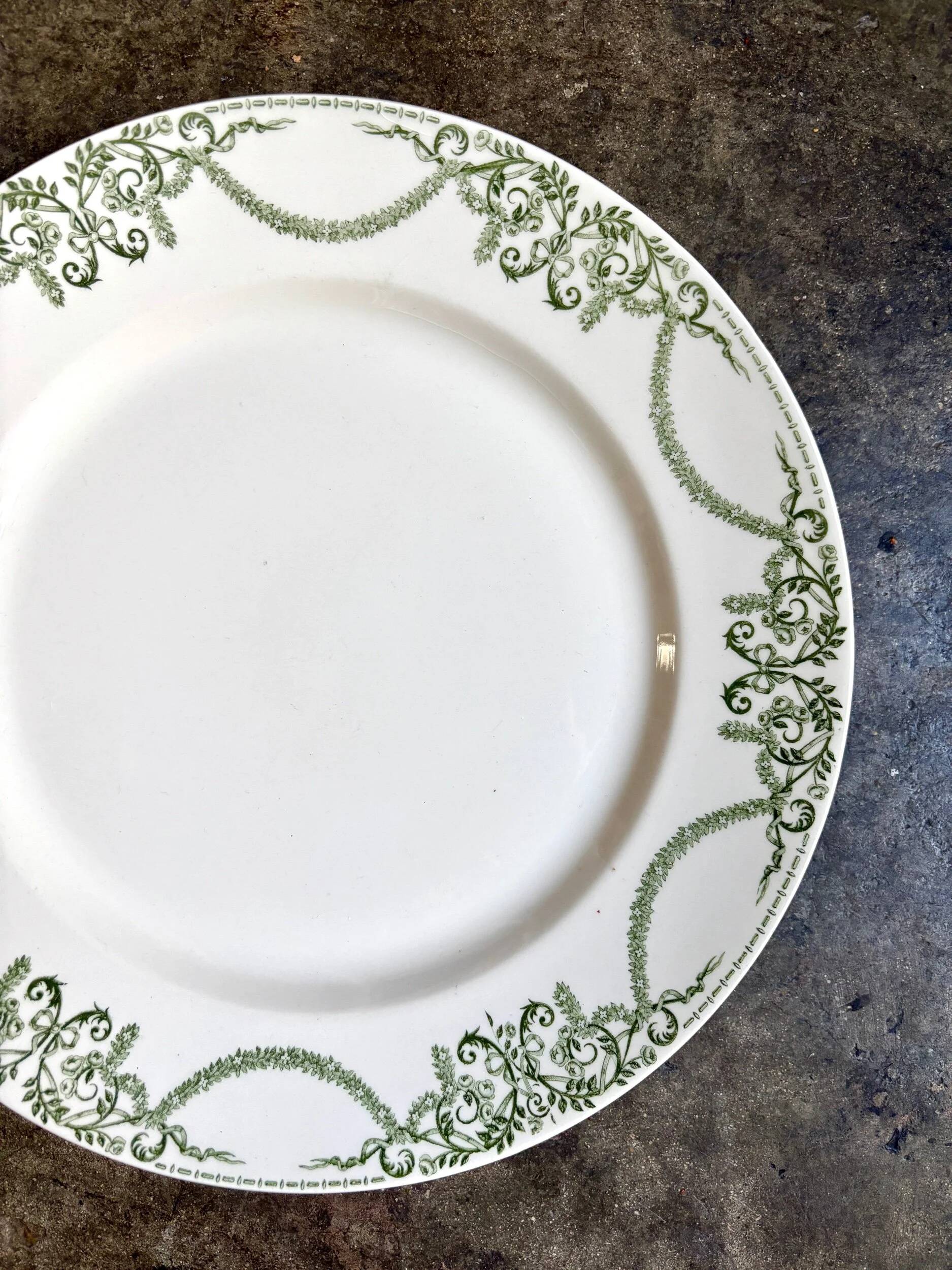 Round Creil & Montereau dish in green earthenware, "Napoleon" service