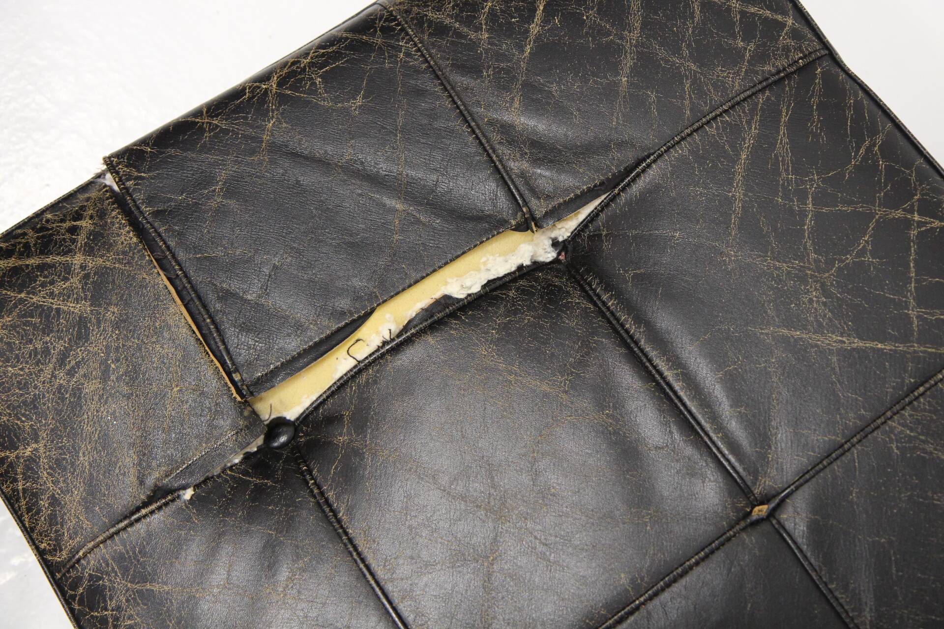 “Senator” sofa by Ole Wansher for France & Son, Denmark, 1960