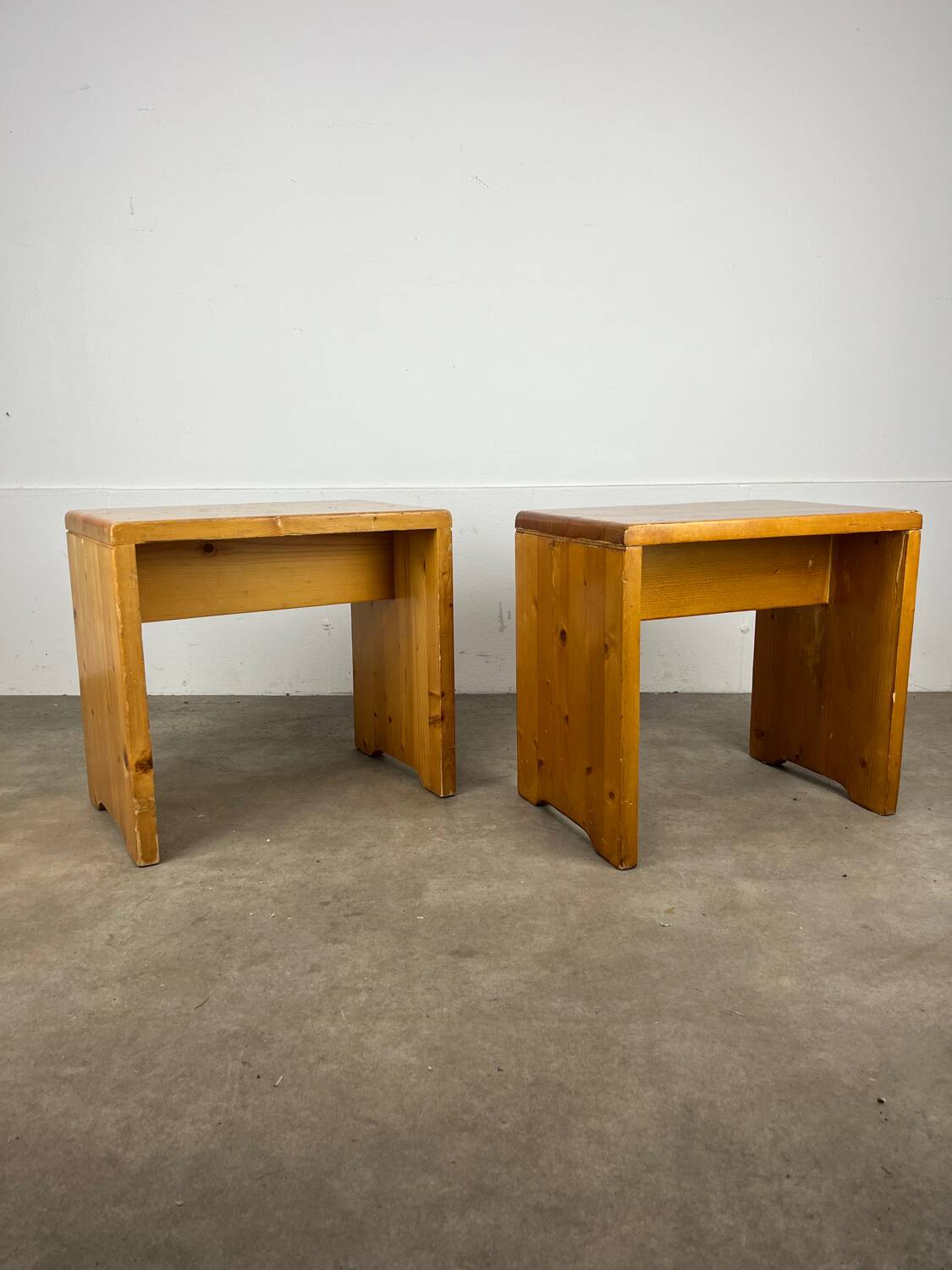 Pair of stools Les Arcs, Charlotte Perriand selection