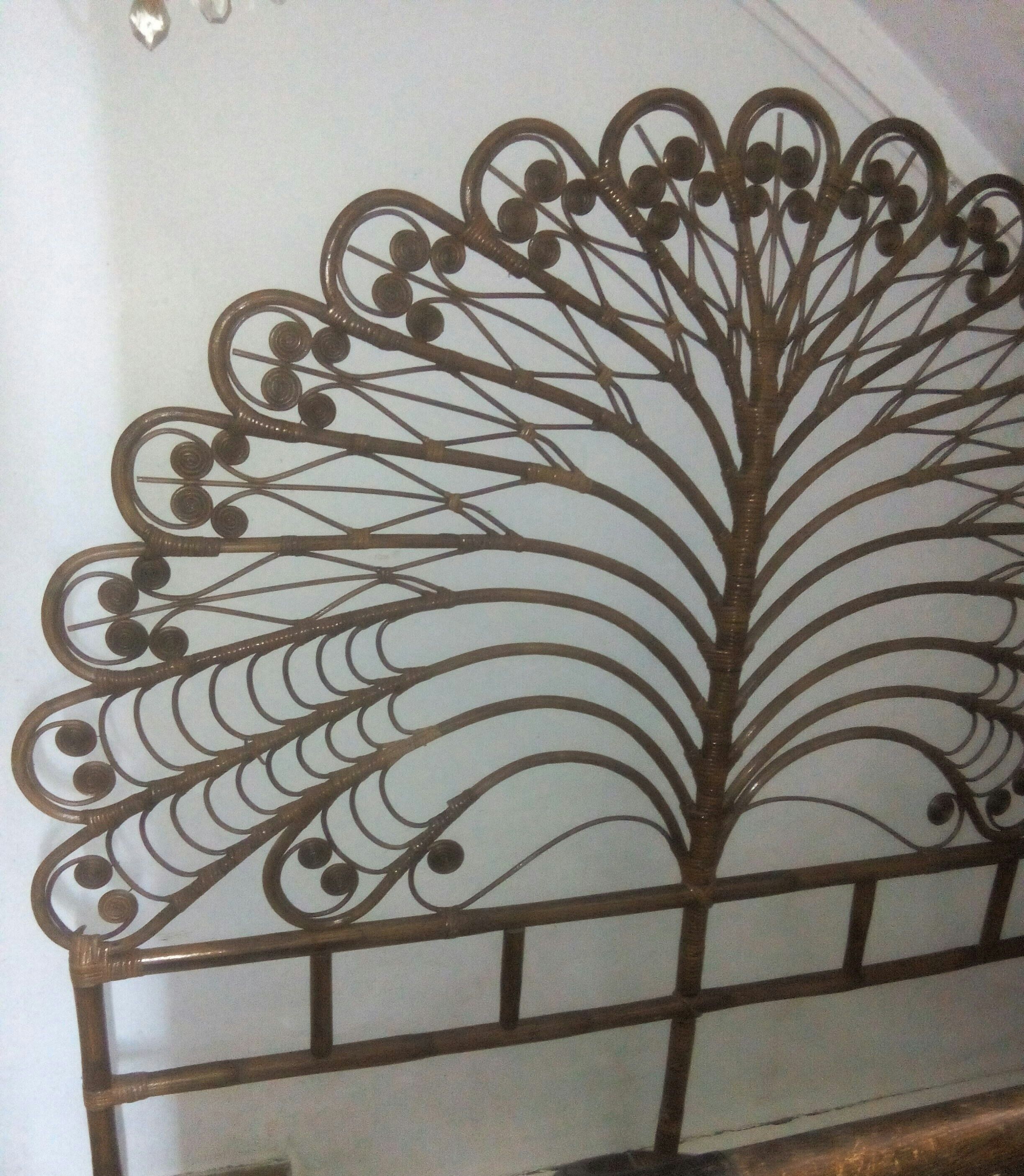 2-seat peacock rattan headboard