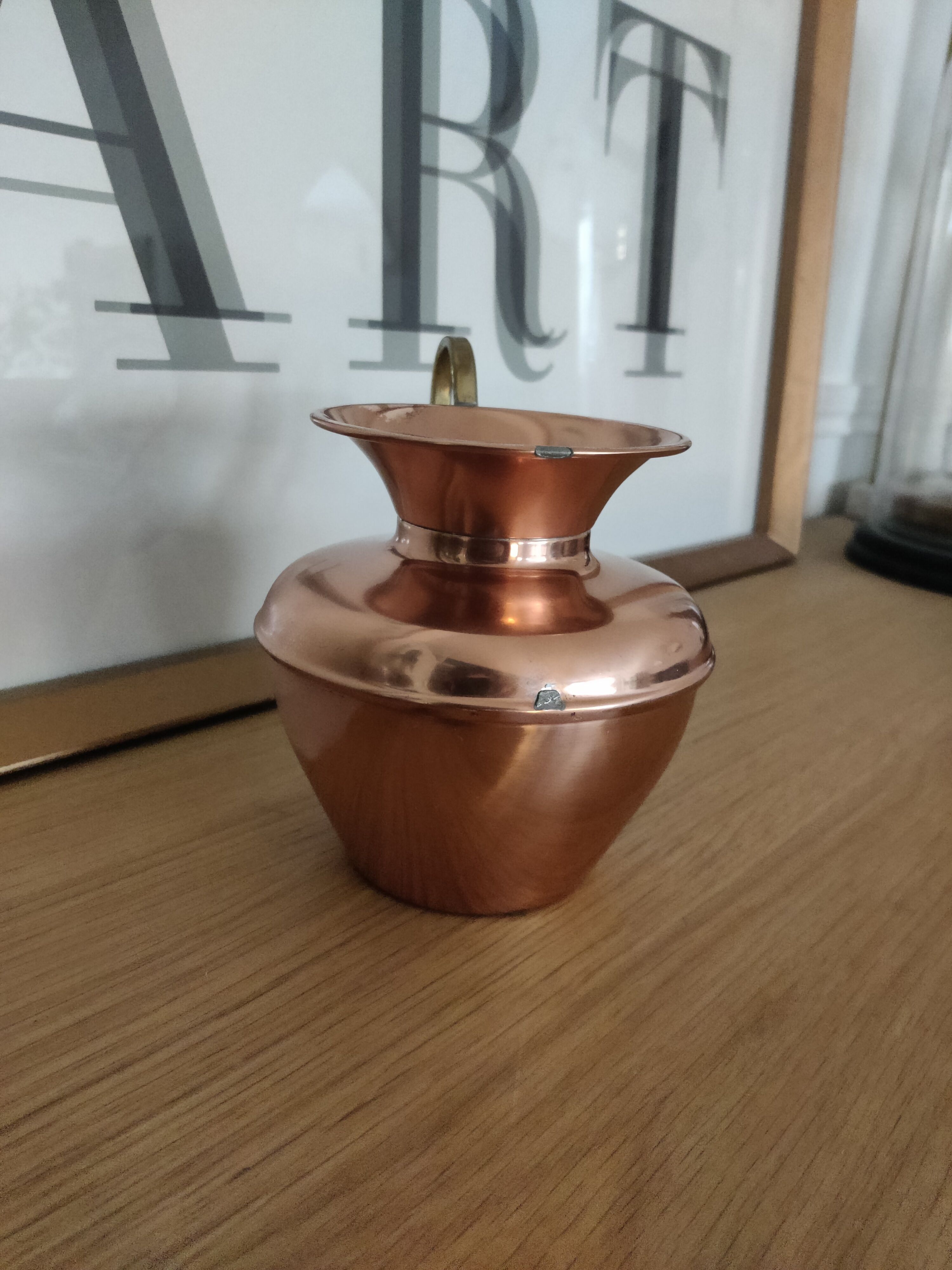 Vase en cuivre