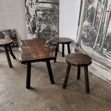 Table basse en bois brutaliste, primitive