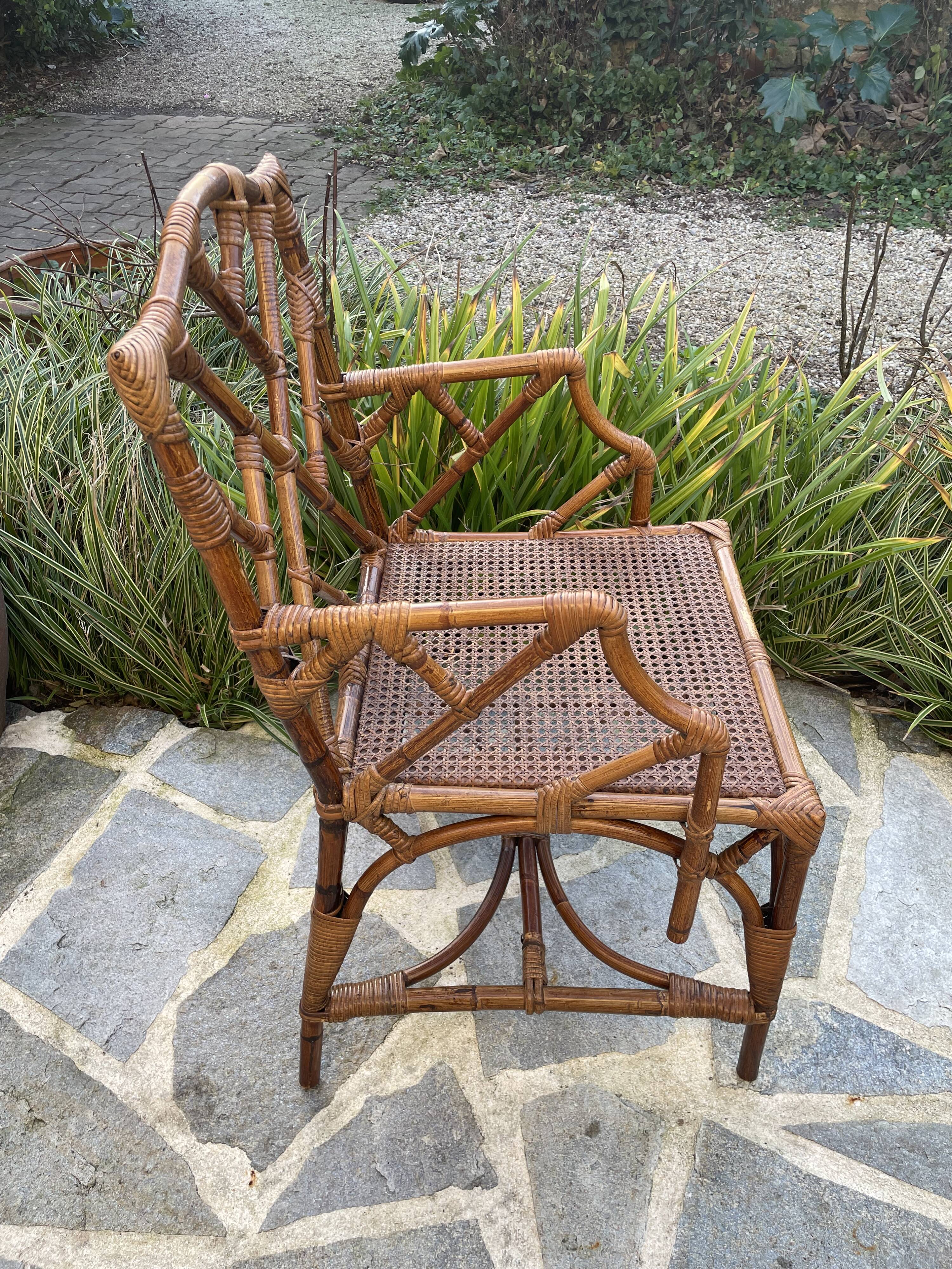 Salle à manger en rotin et bambou