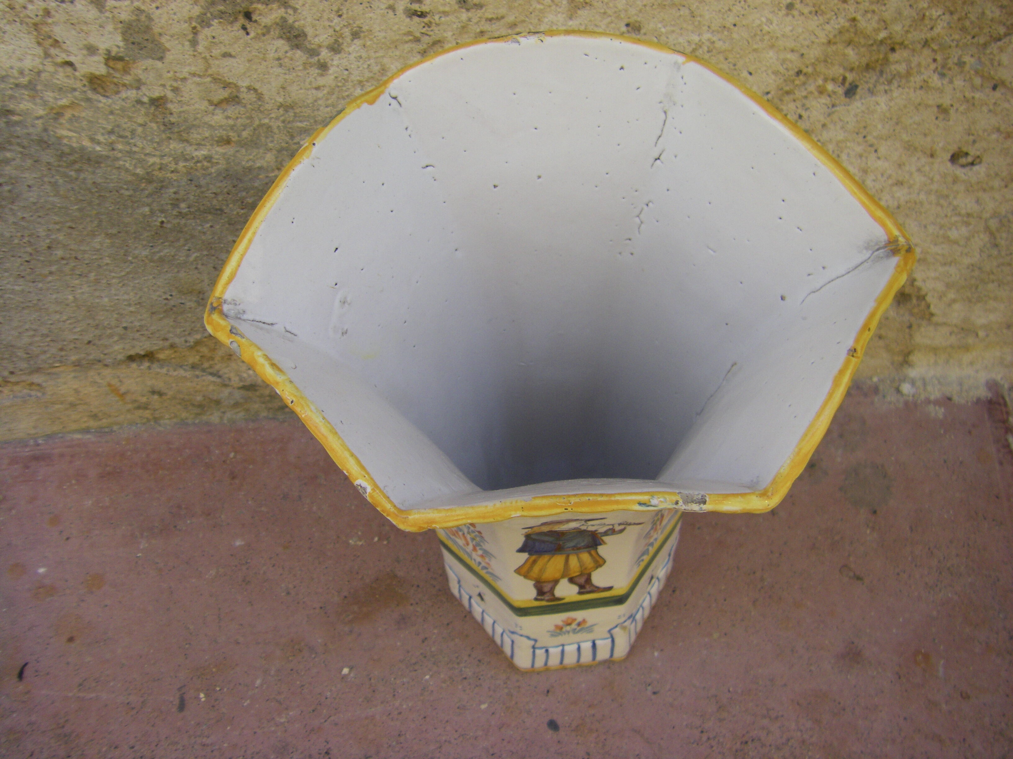 Ancient vase Quimper