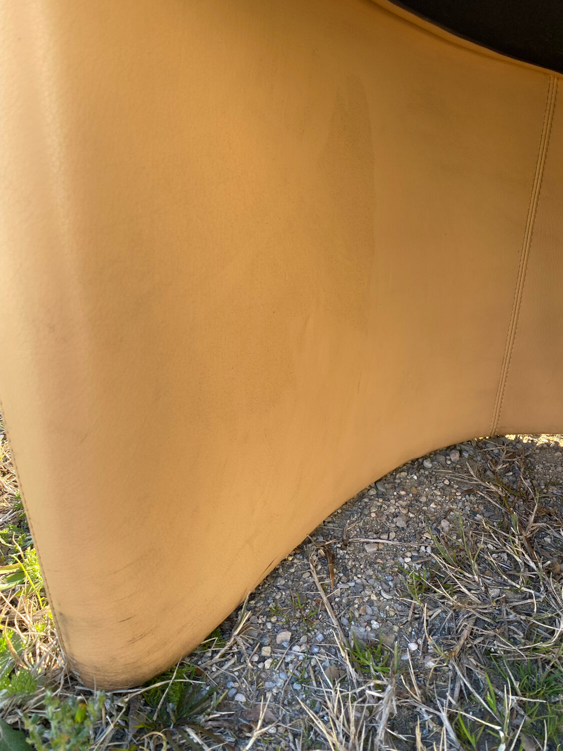 Leather armchair poltrona frau intervista