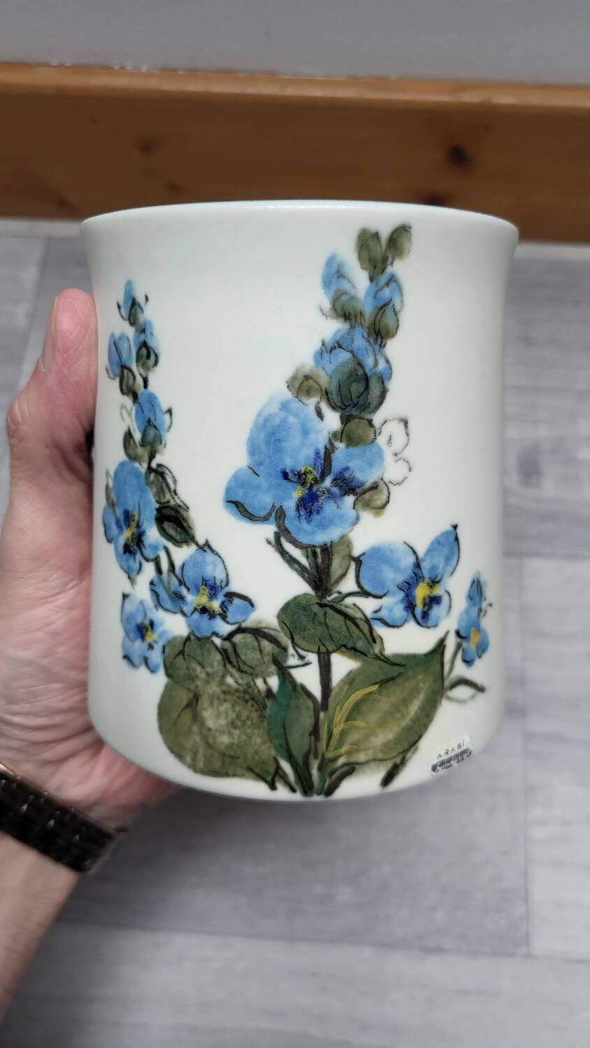 Ceramic vase Arabia Finland vase by Hilkka-Liisa Ahola (1)