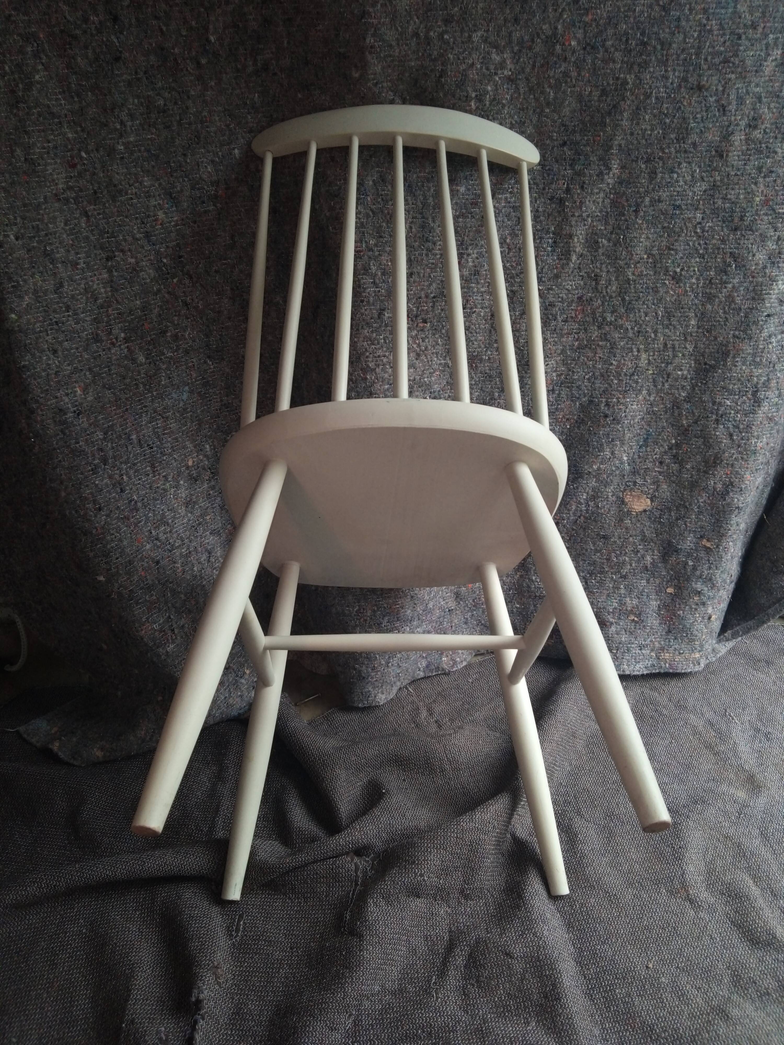 Scandinavian chair back bars