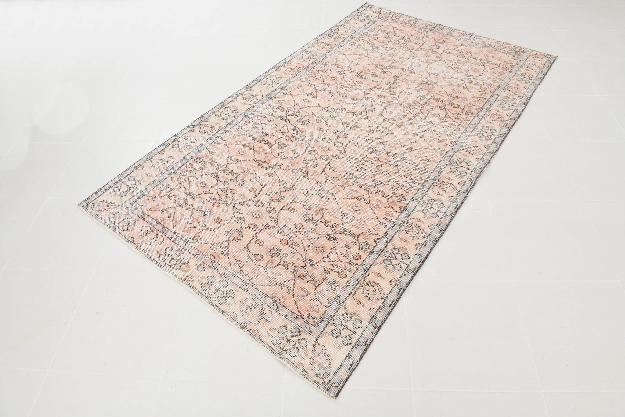 5x8 Faded Pink & Beige Floral Turkish Vintage Rug, 143x248 Cm