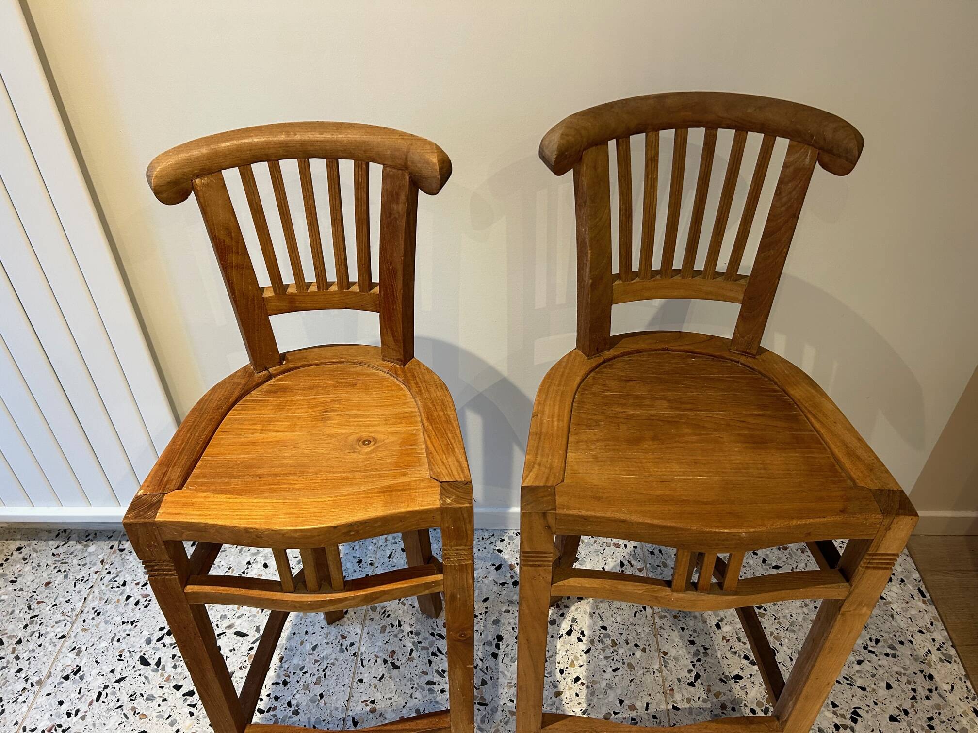 2 tabourets hauts en teck massif