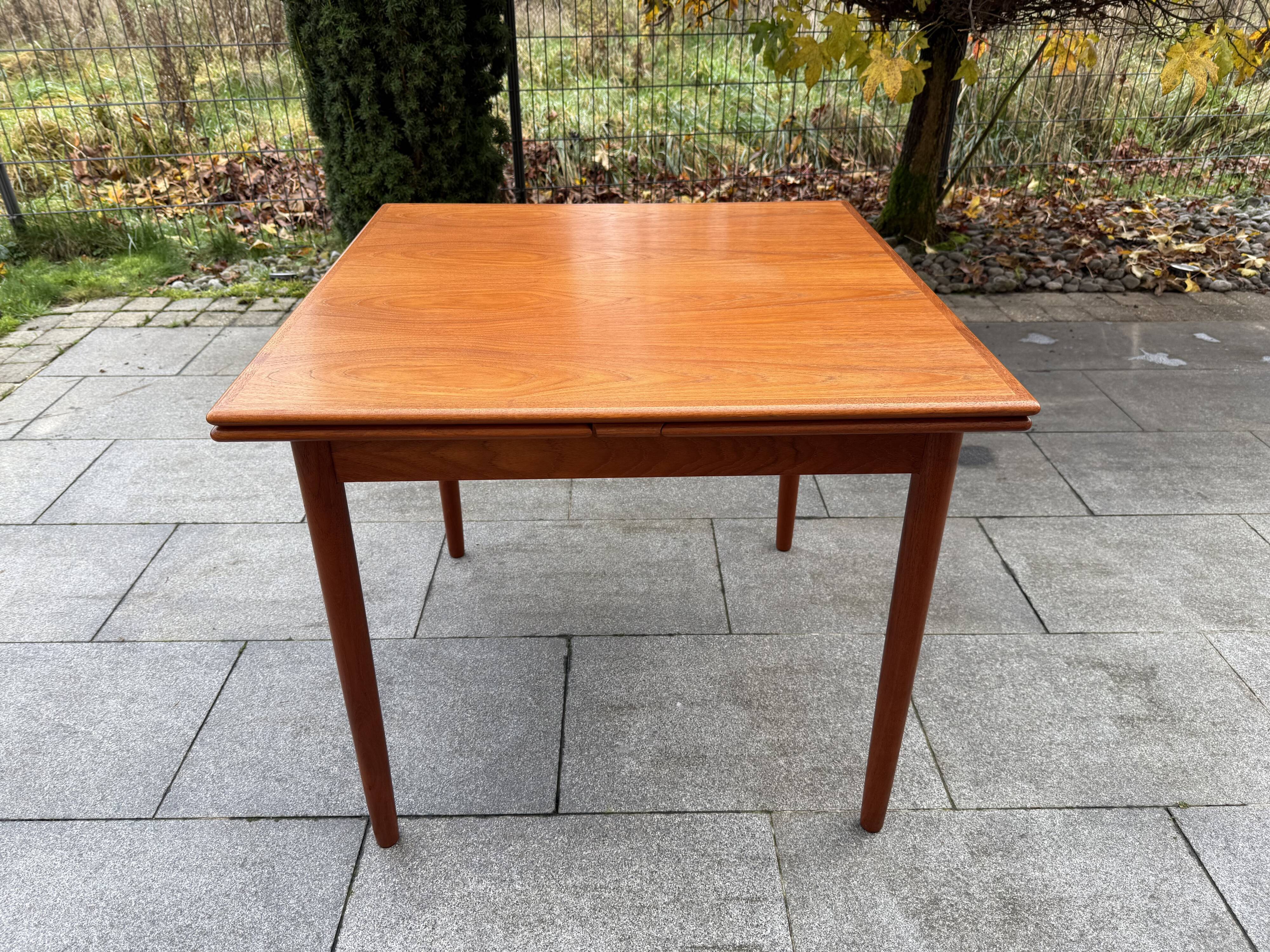 Scandinavian dining table NIELS O MOLLER JL MOLLER, Denmark 1960