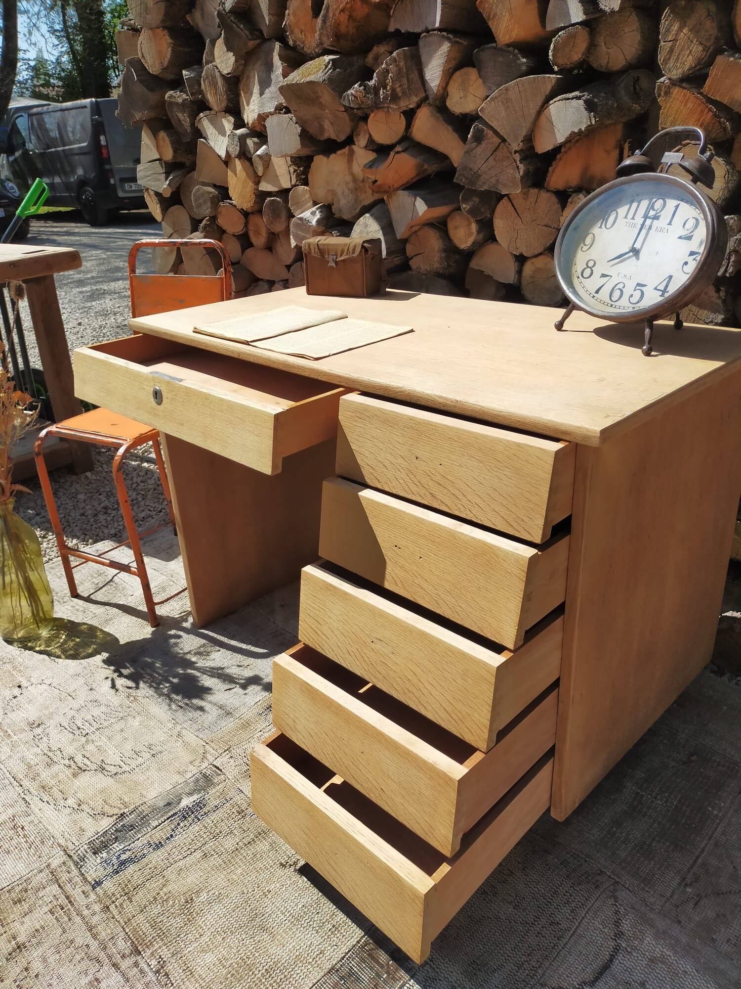 Renovated vintage office