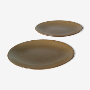 Set of 2 small oval dishes in GP village sandstone