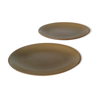 Set of 2 small oval dishes in GP village sandstone