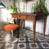 Farm table