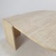 Table basse italienne travertin du milieu du siècle, années 1980