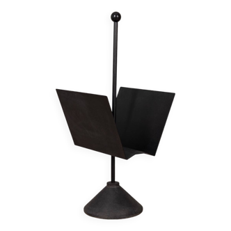 Porte-revues vintage années 80 en métal noir, design porada arredi