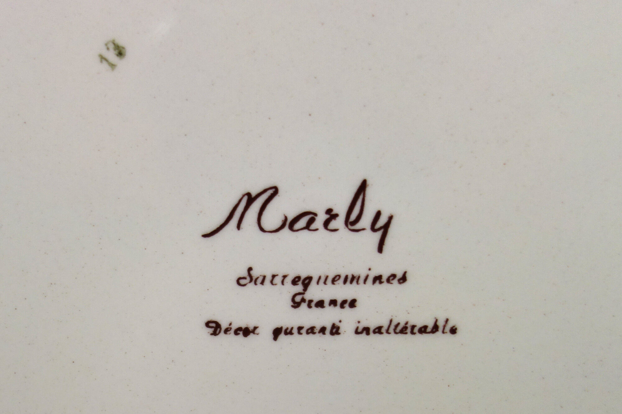 Set of 8 flat plates Sarreguemines Marly