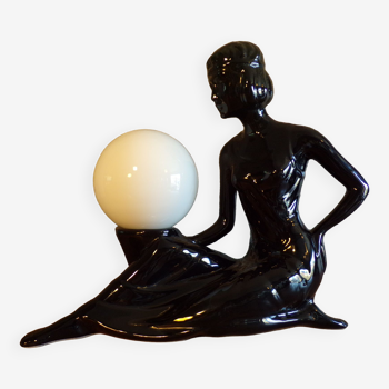 Lampe femme en céramique