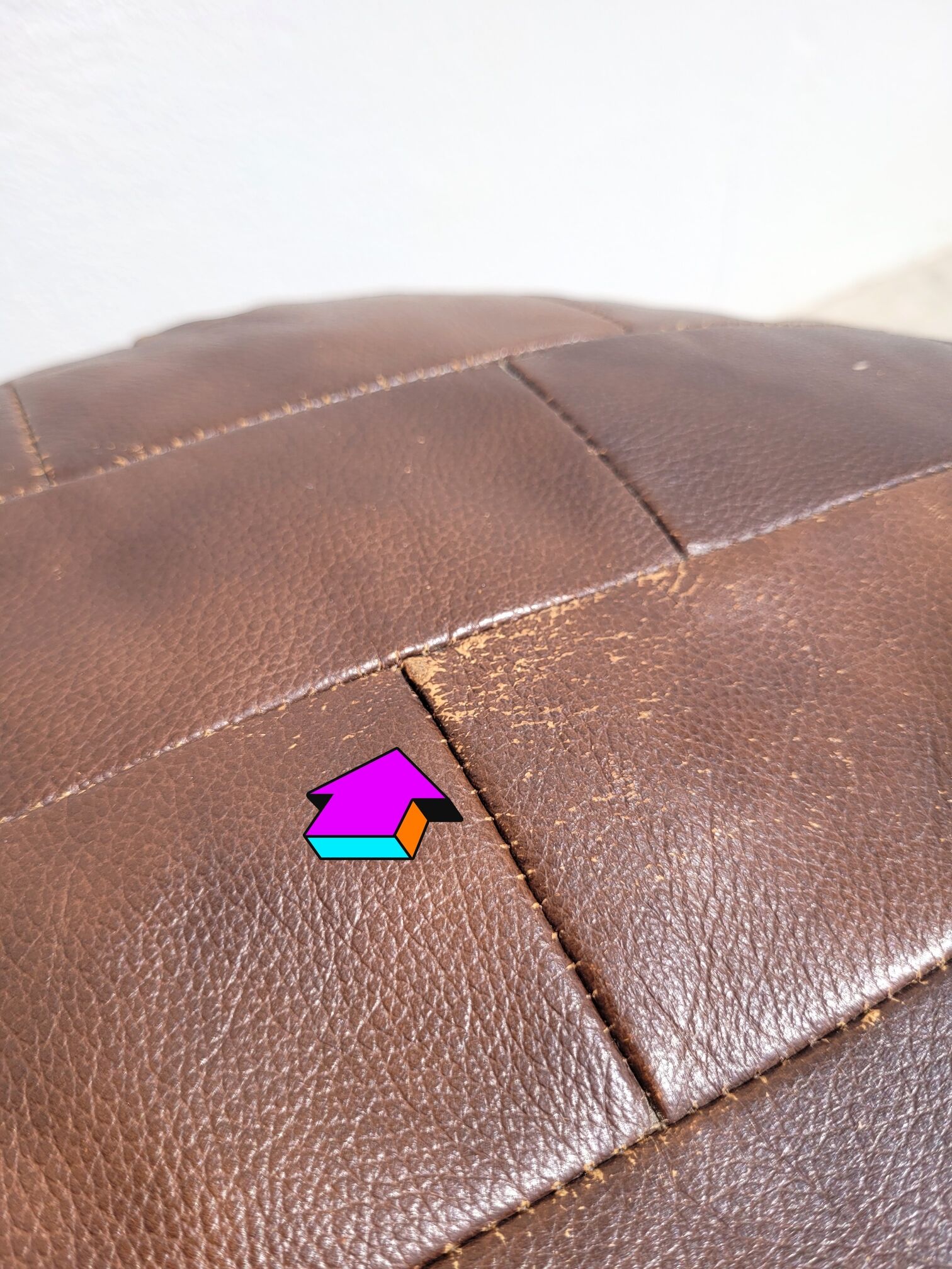 Pouf cuir en parchwork