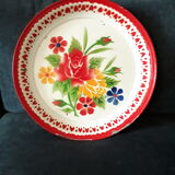 Vintage tray in enamelled sheet metal