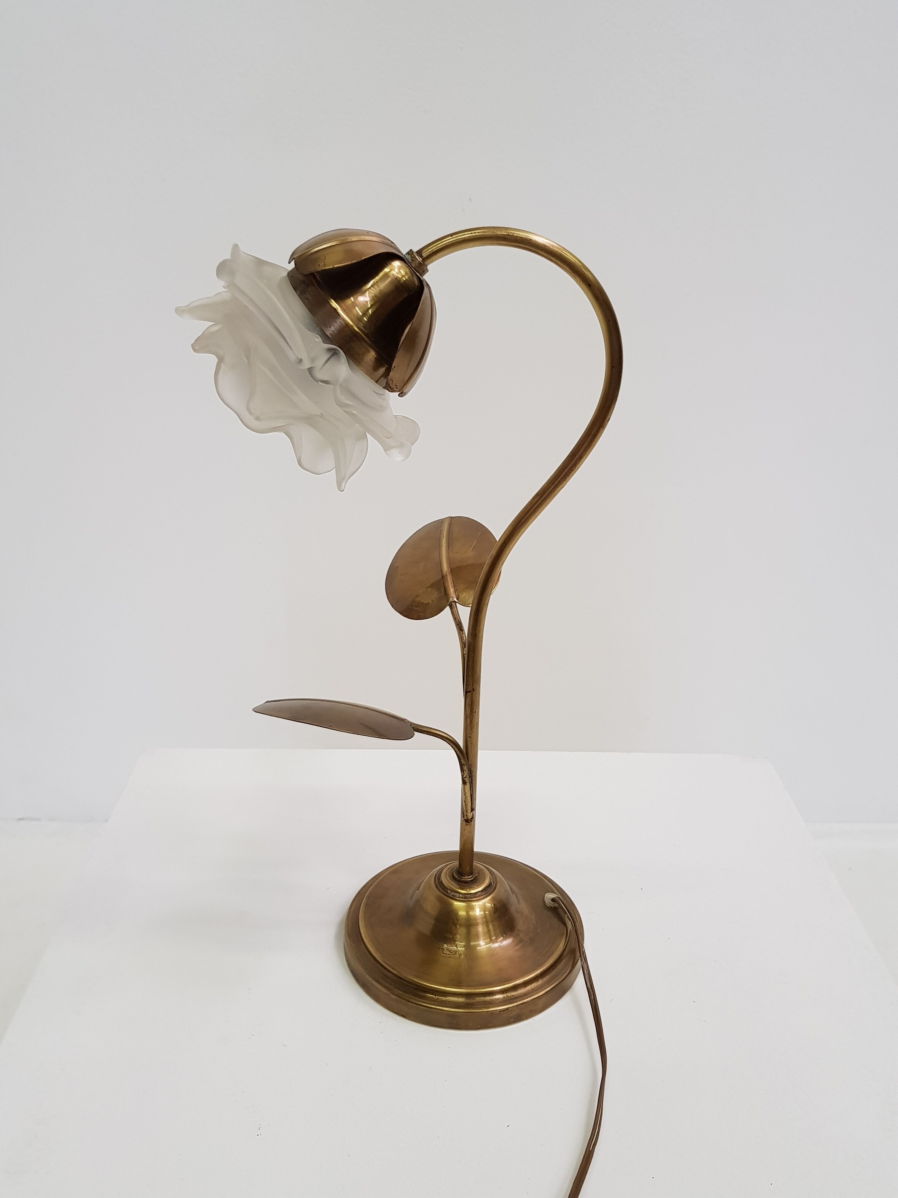 Vintage brass and glass flower lamp