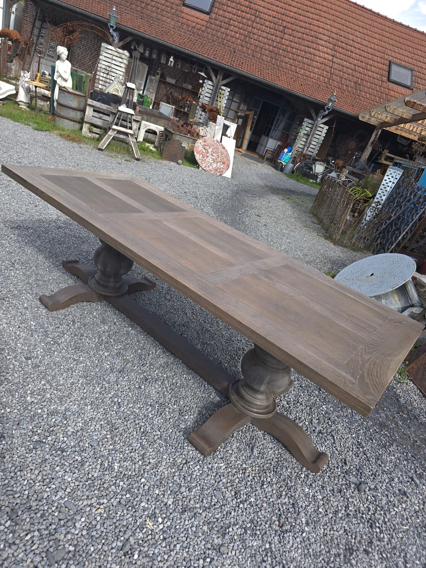Table de ferme en chêne patiné gris