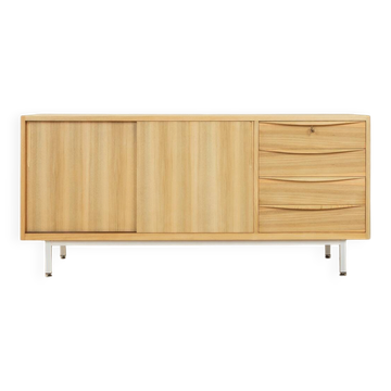 Wonderful partly solid sideboard in Scandinavian style from the 1950s